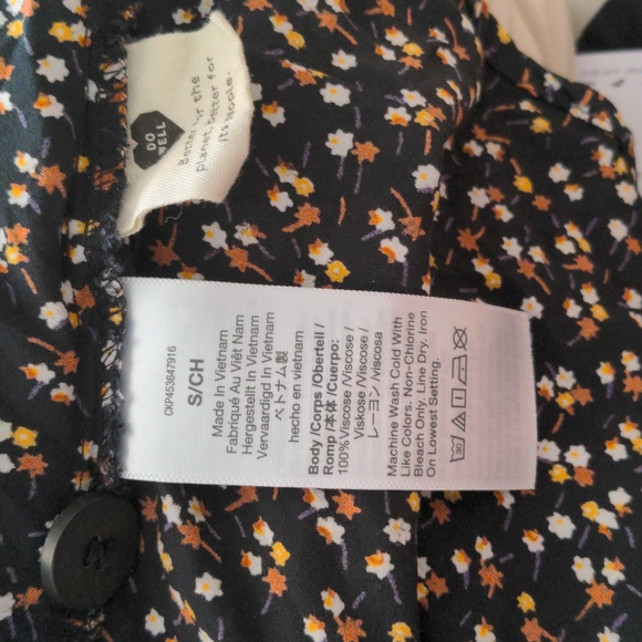 Madewell Bubble-Sleeve Button-Front Midi Dress in Adorable Ditsy / SMALL (OBO) - Picture 10 of 12
